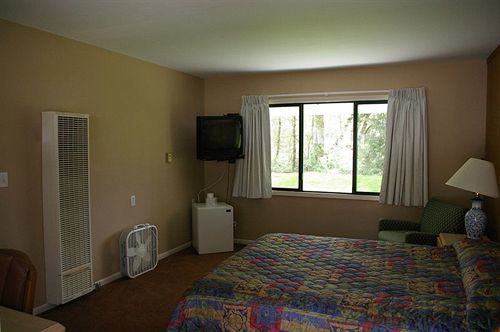 Monroe Motel Motel